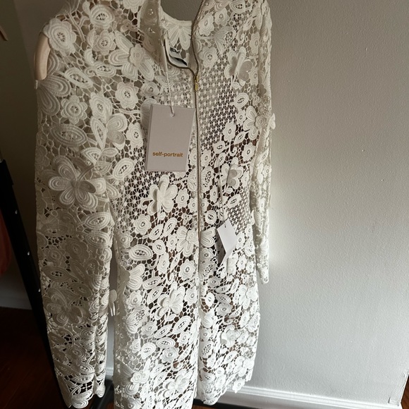 New Self-Portrait 3D Floral Mini Dress in White (NEW Sold Out Dress) NWT - Picture 6 of 12